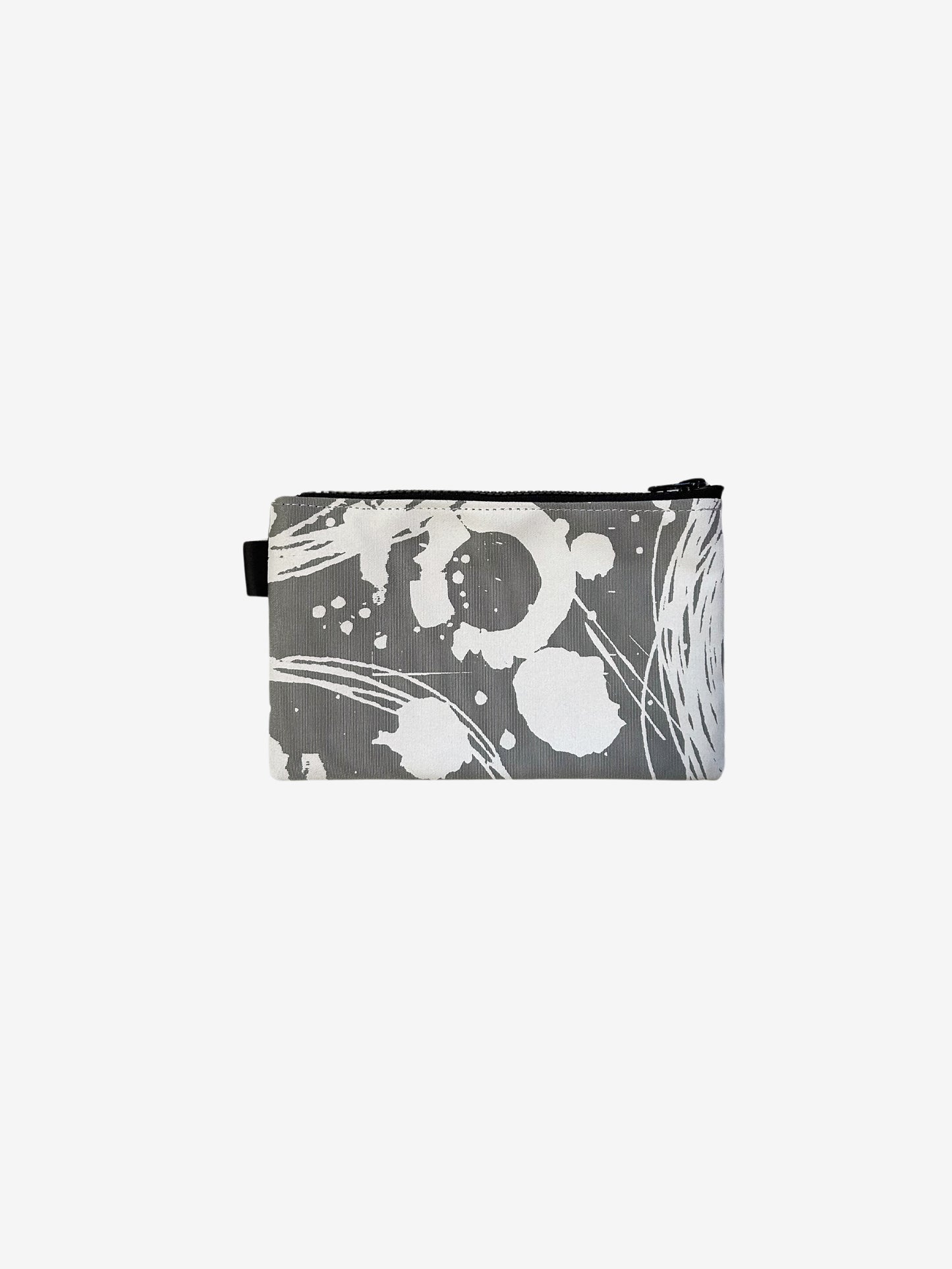 GREI Pouch 01