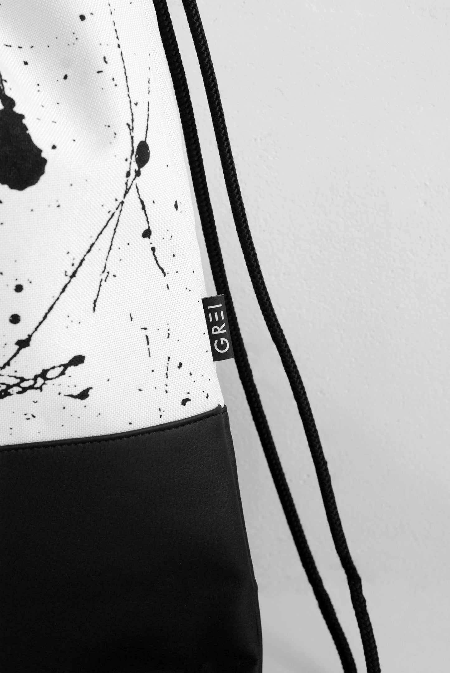 GREI Drawstring Backpack splash White