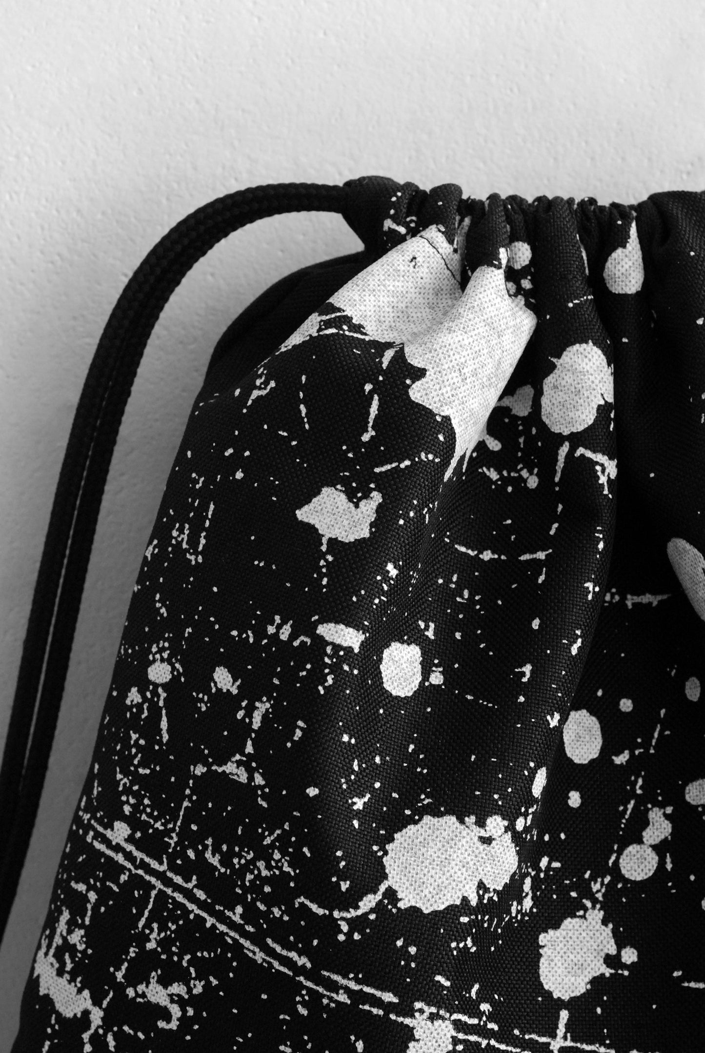 GREI Drawstring Backpack splash Black